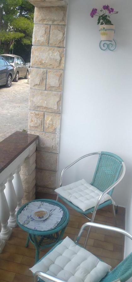 Apartment Tuja Jadrtovac Exterior photo